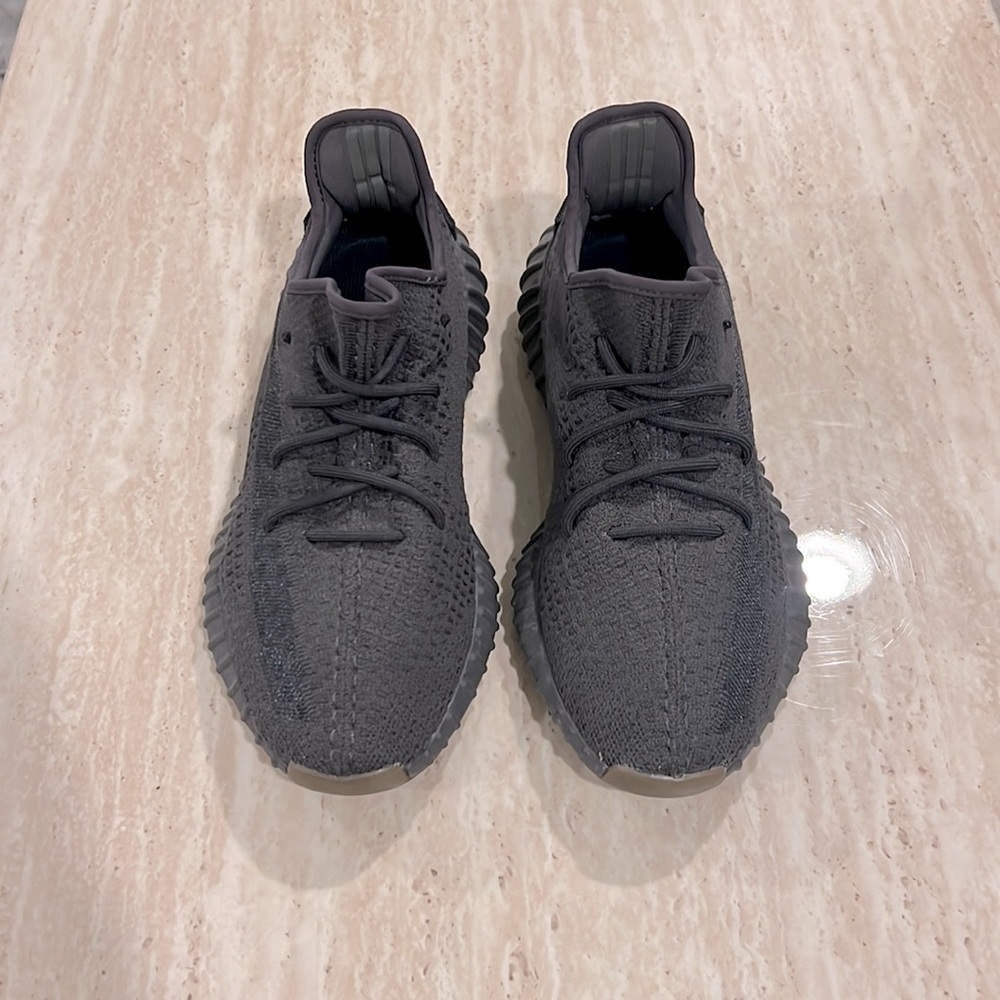 YEEZY BOOST 350 V2 “Cinder”